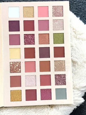 Mocmallure Makeup Book Palette - 4 In 1