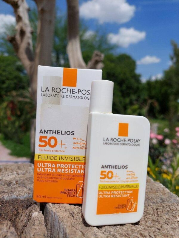 La Roche-Posay Anthelios UVMUNE 400 Sunscreen ( Original Factory Leftover ) - Image 2