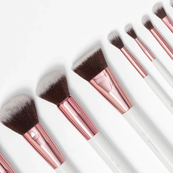 BH Cosmetics Crystal Quartz 12 Piece Brush Set And Bag - Image 3